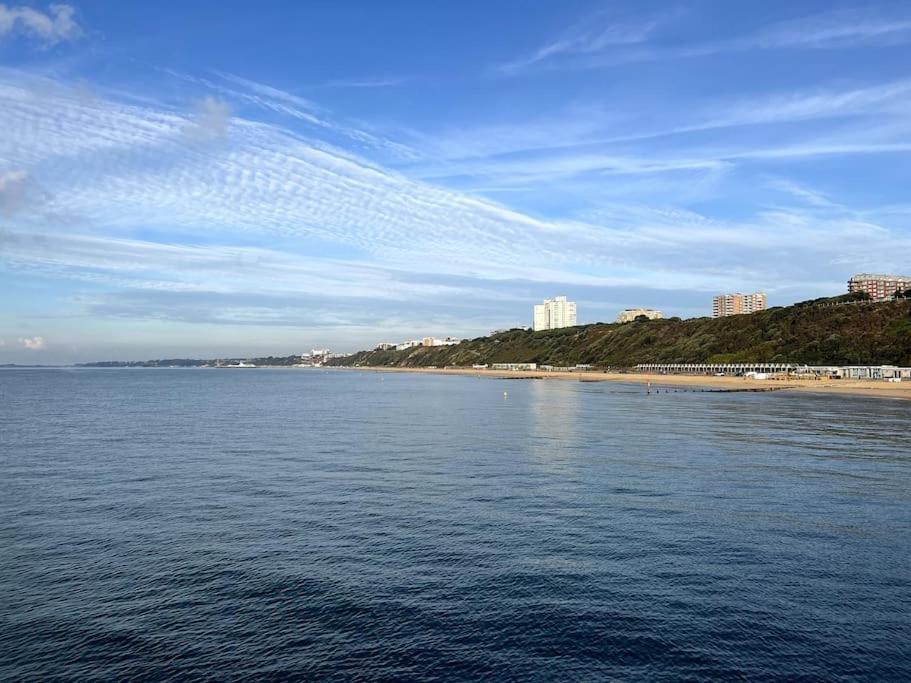 The Retreat - Large Luxury Apartment, Two Mins From Beach Bournemouth Exterior photo